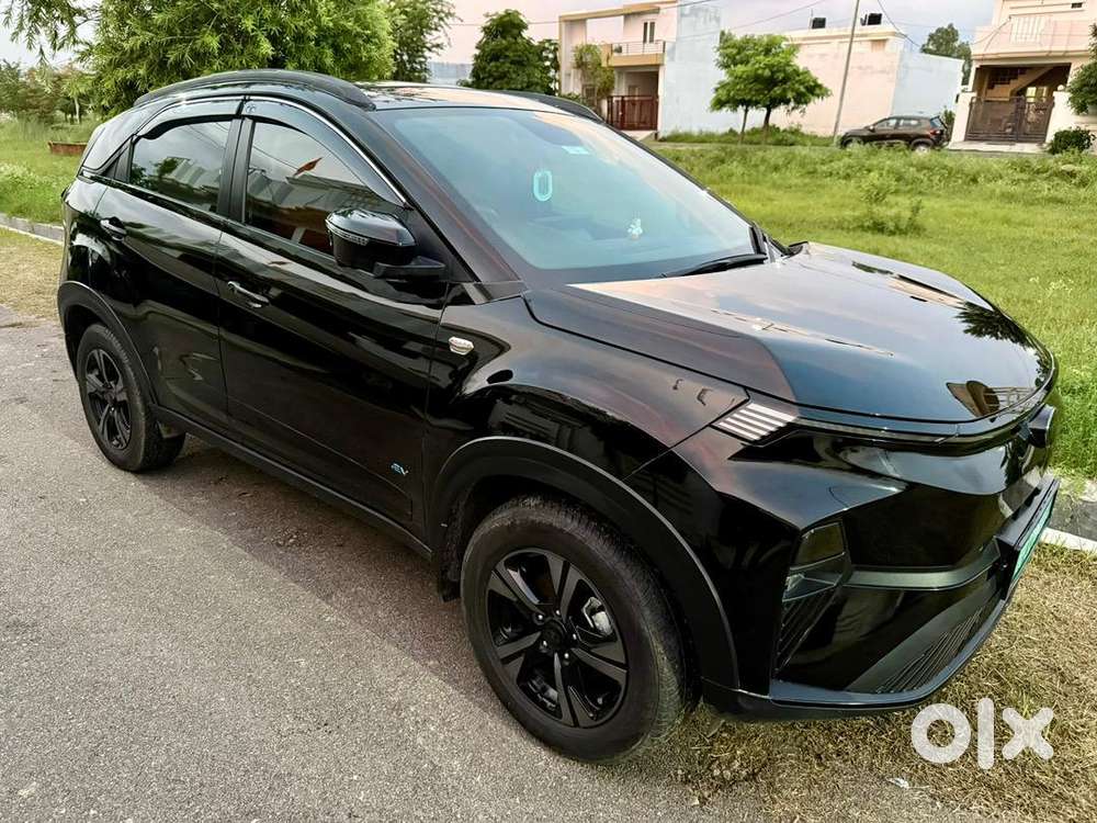 Nexon Ev Dark Red Edition With Graphene Coating