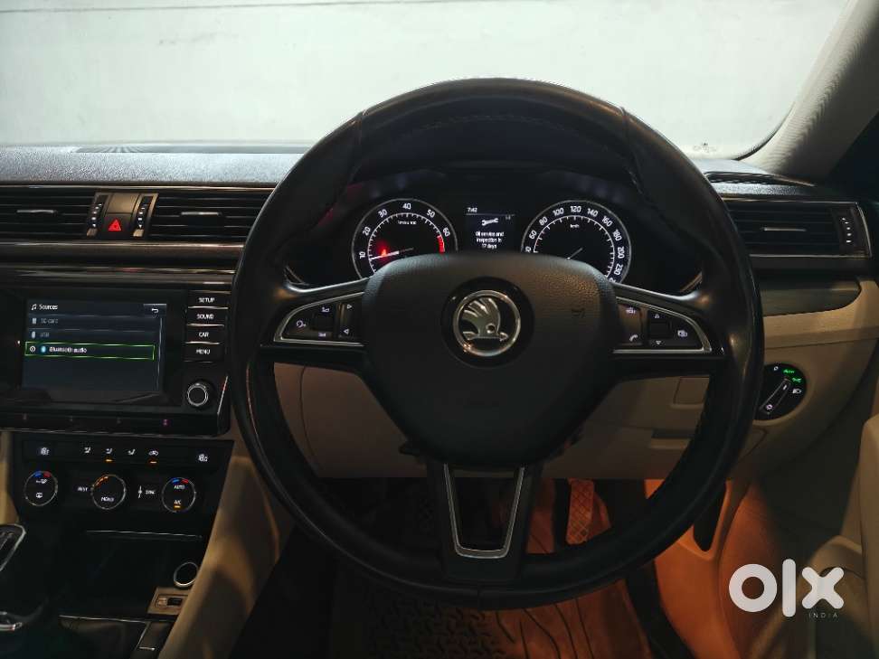 Skoda Superb Style 1.8 Tsi Mt, 2016, Petrol