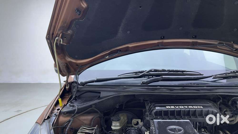 Tata Tigor Xza, 2017, Petrol