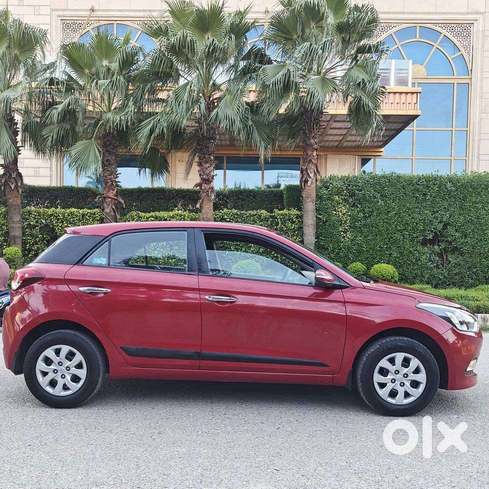 Hyundai Elite I20 Sportz (o) 1.2, 2015, Petrol