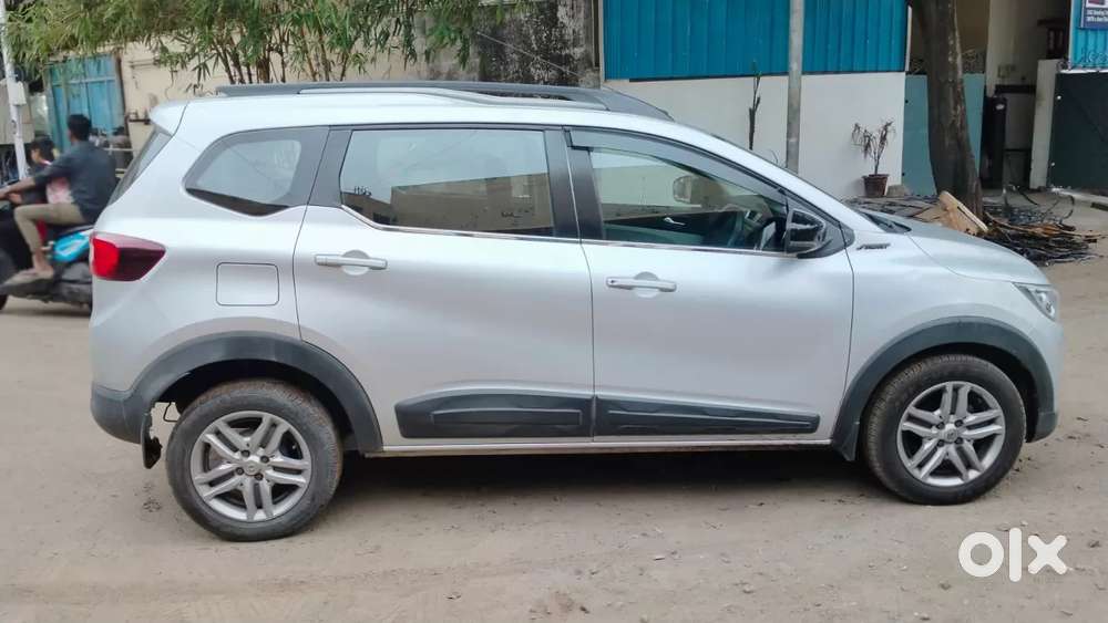 Renault Triber Rxz, 2021, Petrol