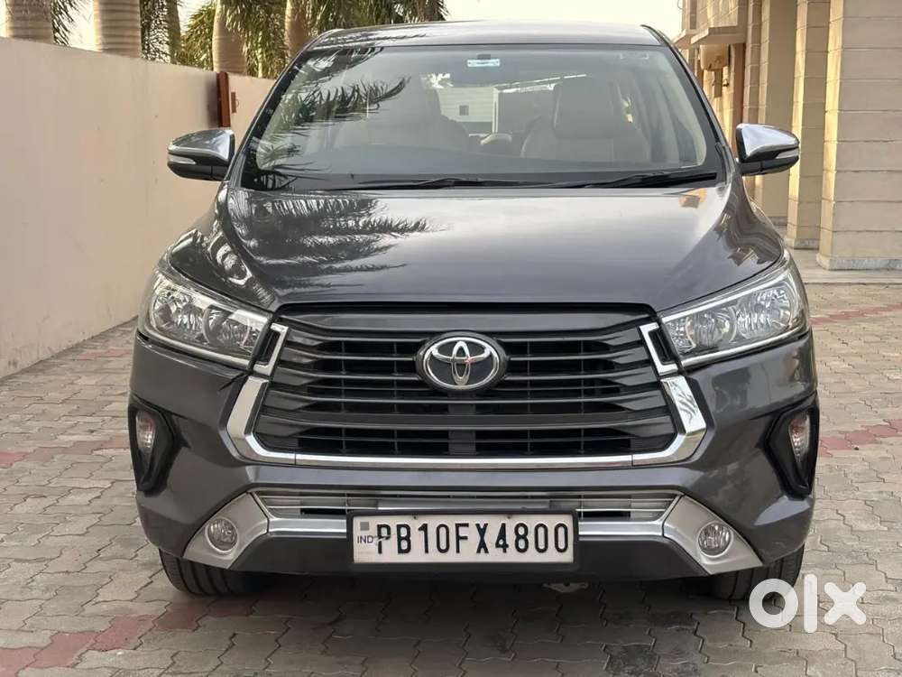 Toyota Innova Crysta 2016 Diesel Well Maintained