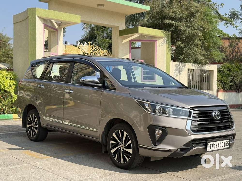 Toyota Innova Crysta