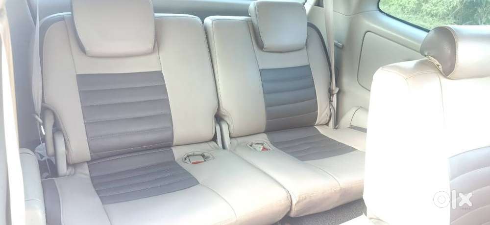 Toyota Innova 2.5 V 8 Str, 2013, Diesel