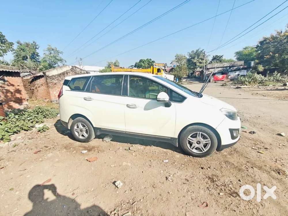 Mahindra Marazzo 2019 Car