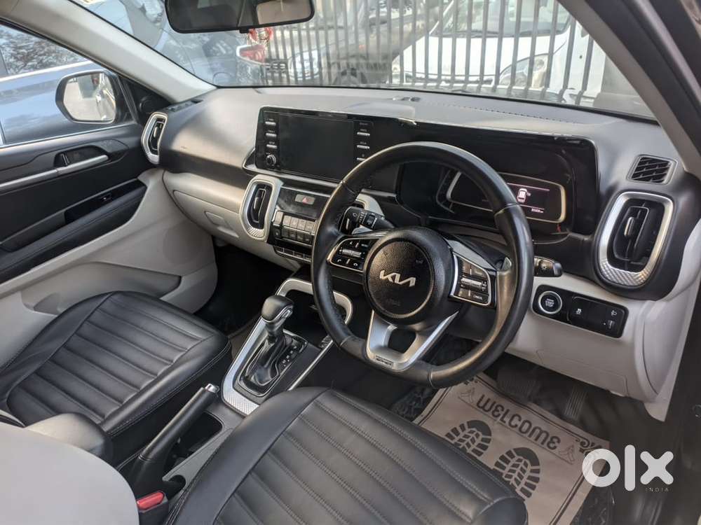 Selling My Well-maintained Kia Sonet D1.5 6at Htx (diesel Automatic).