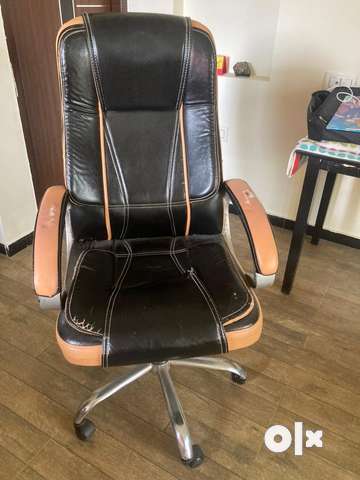 Office chairs 2500 Other Household Items 1788406222