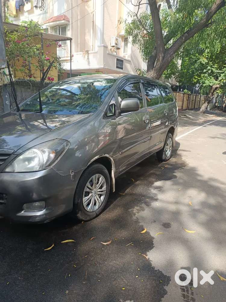 Toyota Innova 2.5 Gx 2011