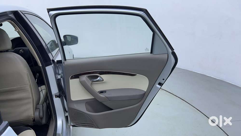 Skoda Rapid 2013-2016 1.6 Mpi Ambition With Alloy Wheel, 2015, Petro..