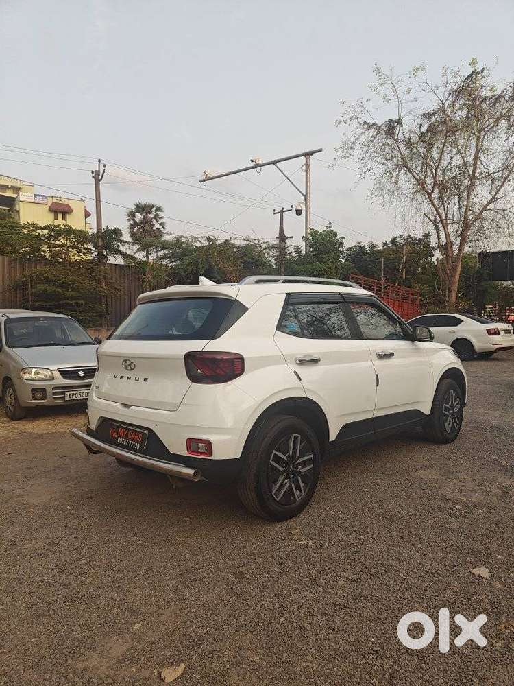 Hyundai Venue Sx Mt, 2021, Diesel