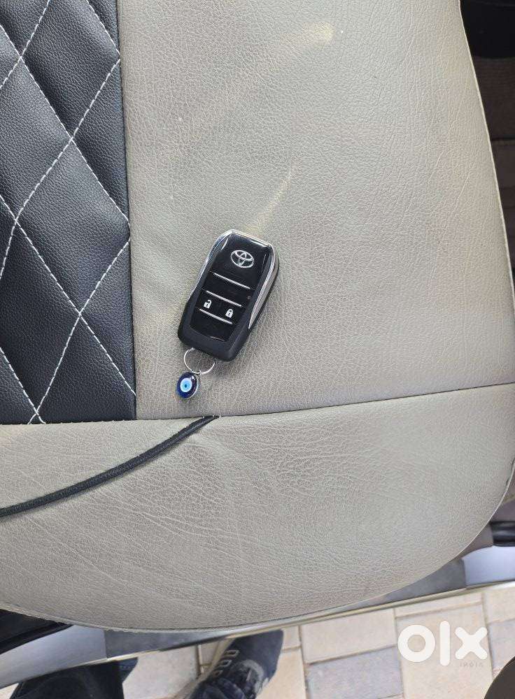 Toyota Innova 2.5 G (diesel) 7 Seater, 2015, Petrol