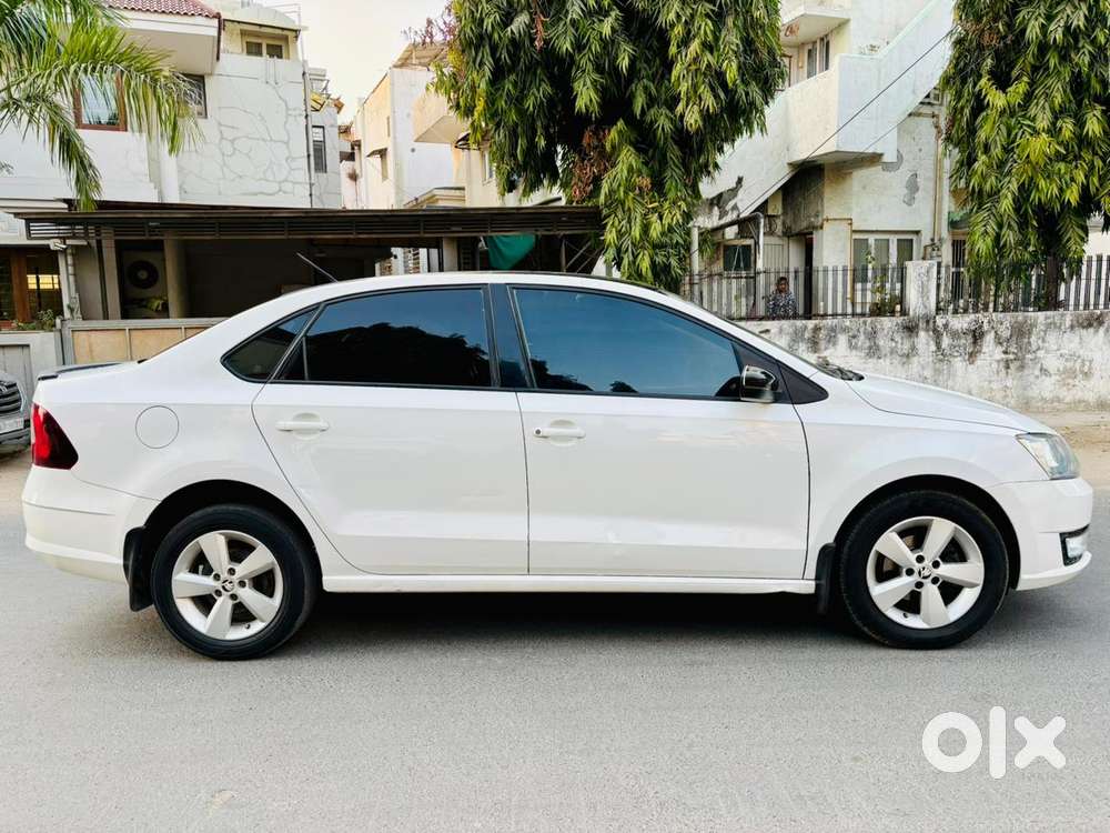 Skoda Rapid [2016-2021] 1.5 Elegance Plus Tdi At, 2017, Diesel