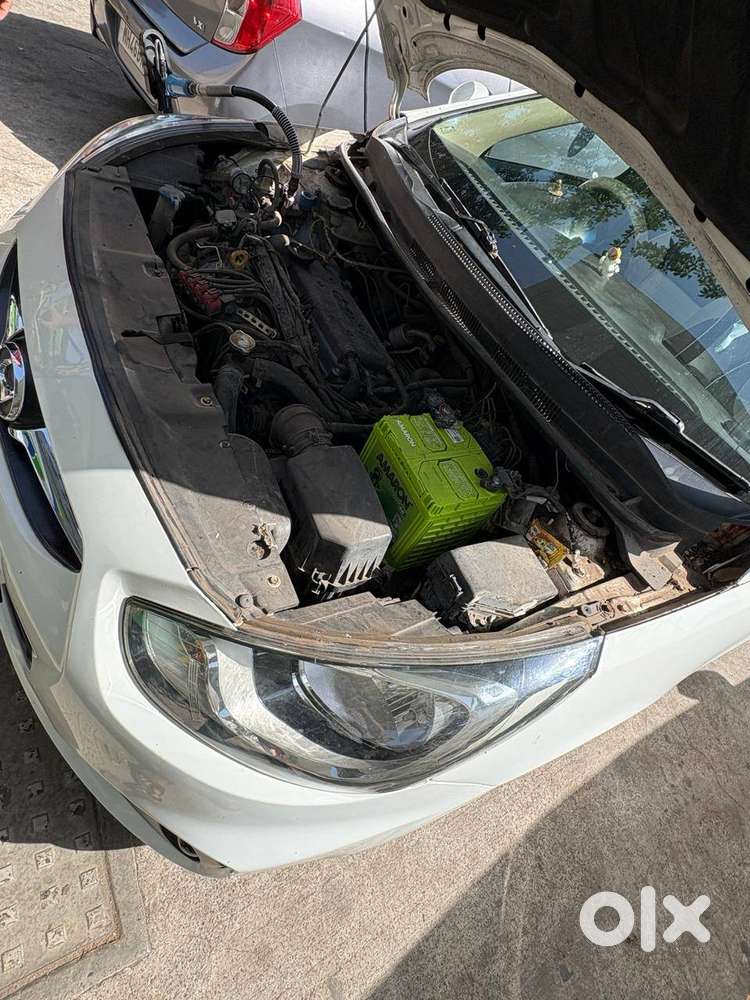 Hyundai Verna 2011 December Almost 2012 Petrol Cng