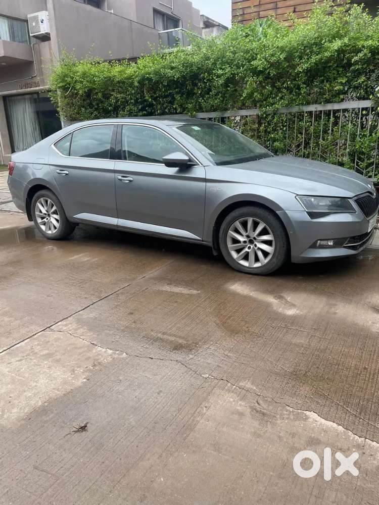 Skoda Superb 2018 Petrol Well Maintained