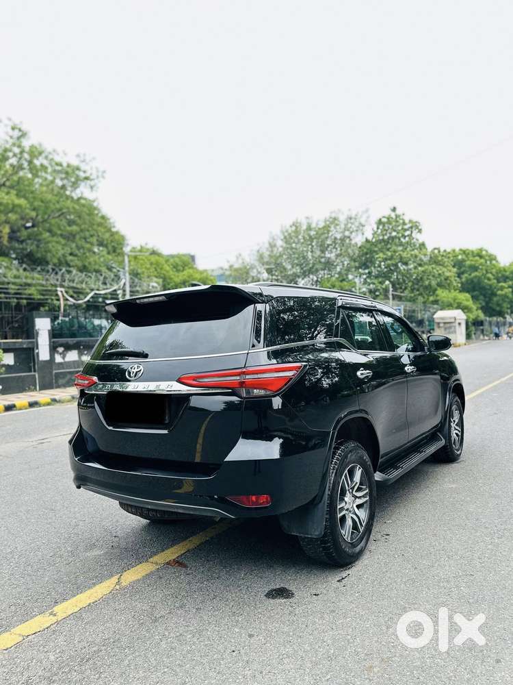 Toyota Fortuner 4x2 At 2.7 Petrol, 2025, Petrol