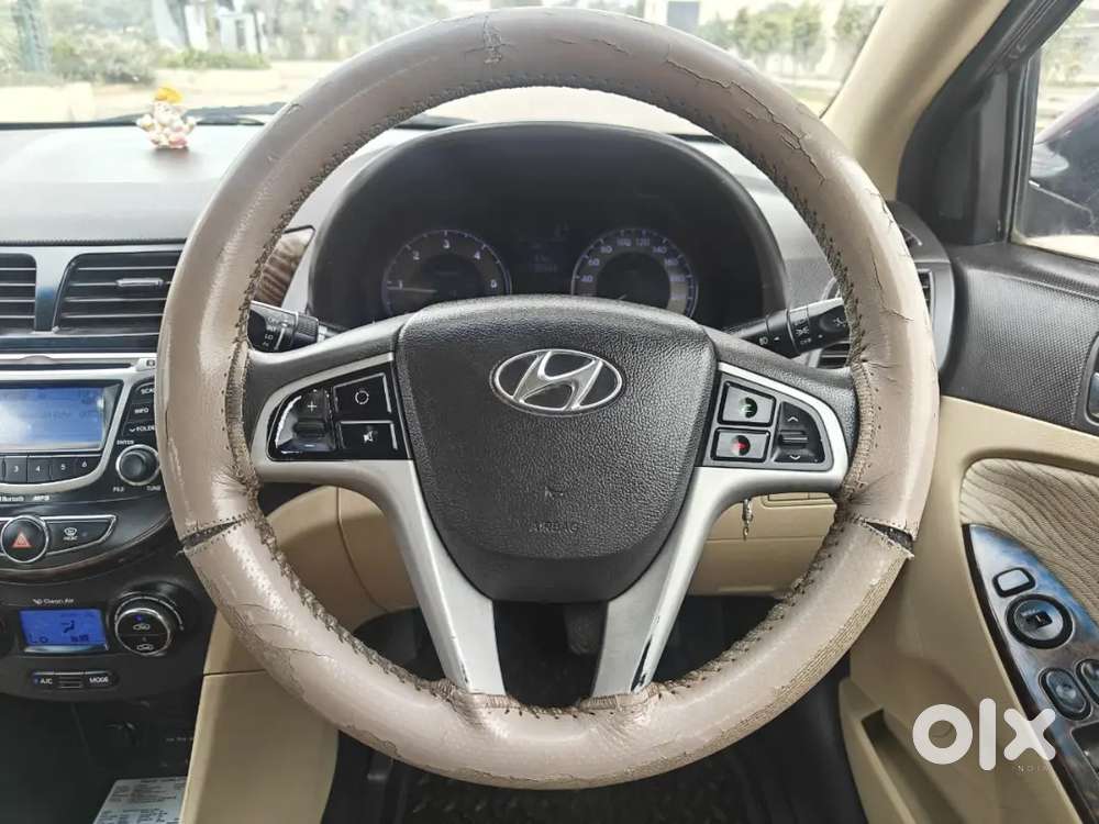 Hyundai New Verna Sx O 2012