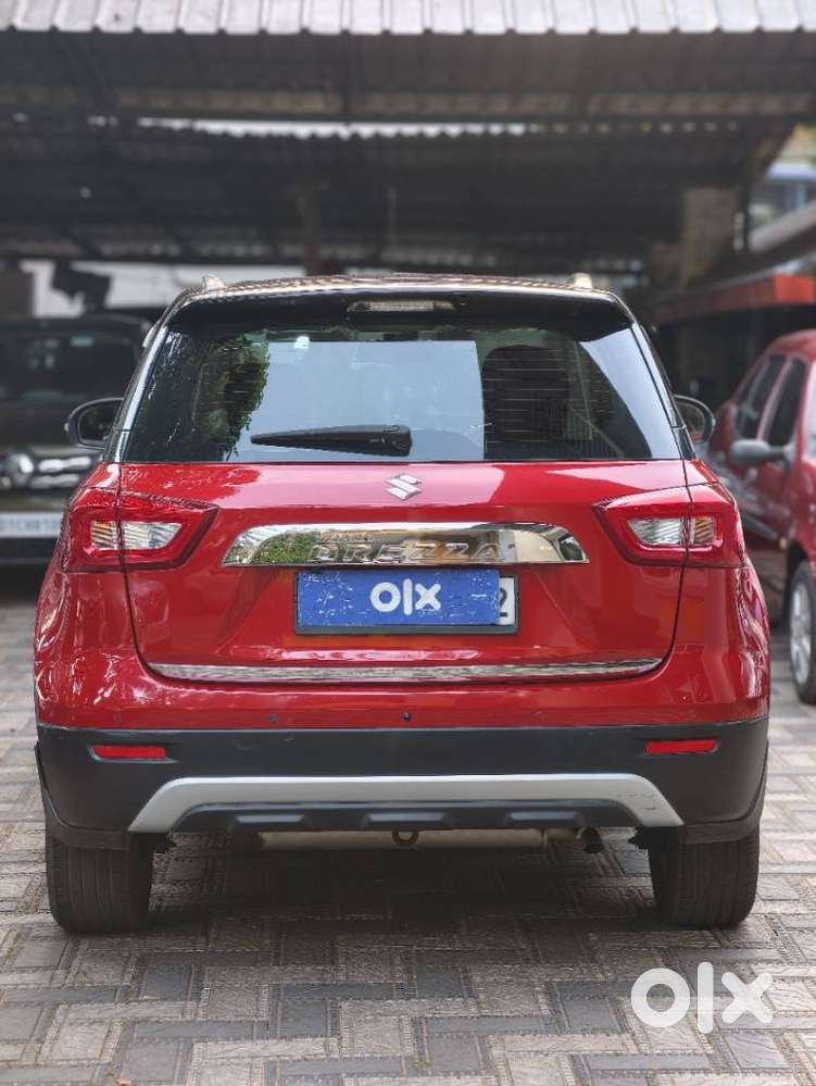 Maruti Suzuki Brezza 1.5 Zxi Smart Hybrid Dual Tone, 2021, Petrol
