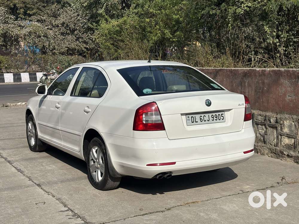 Skoda Laura 1.8 Tsi Ambition, 2011, Petrol