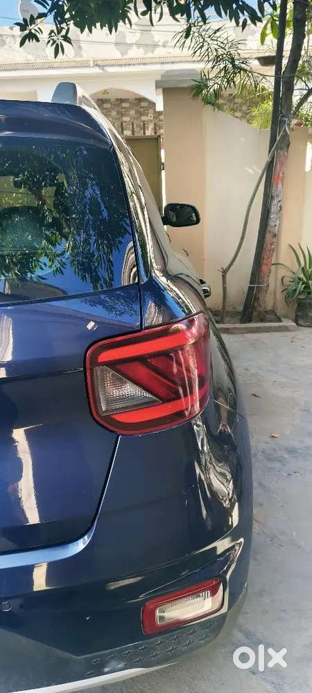 Hyundai Venue 2020 Diesel Well Maintained