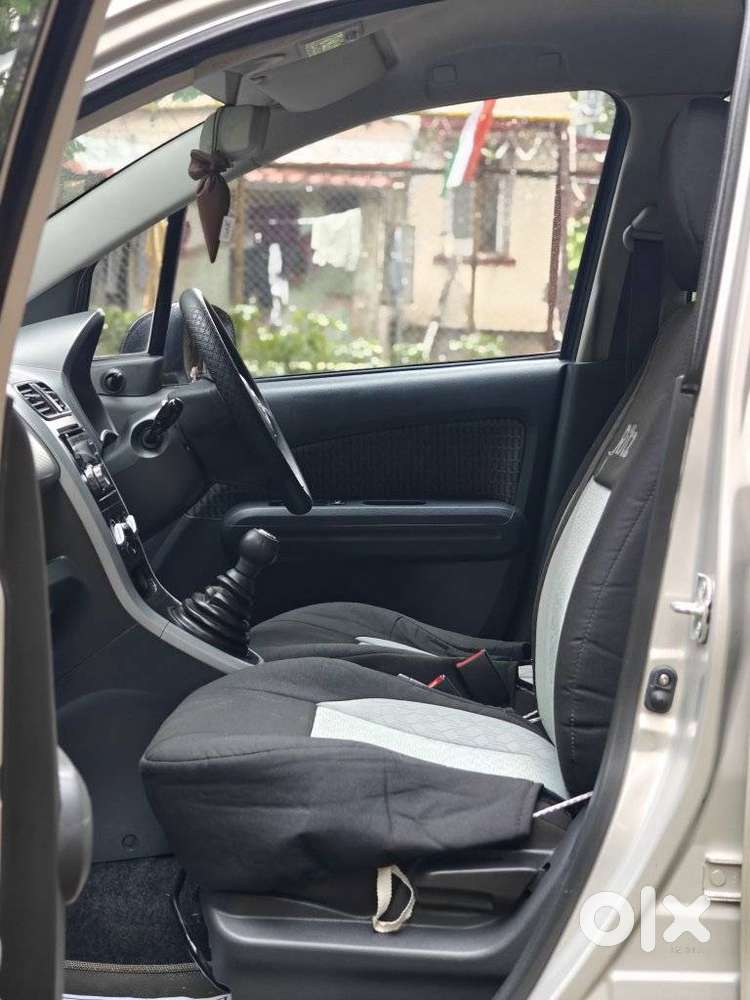 Maruti Suzuki Ritz Vxi, 2012, Petrol