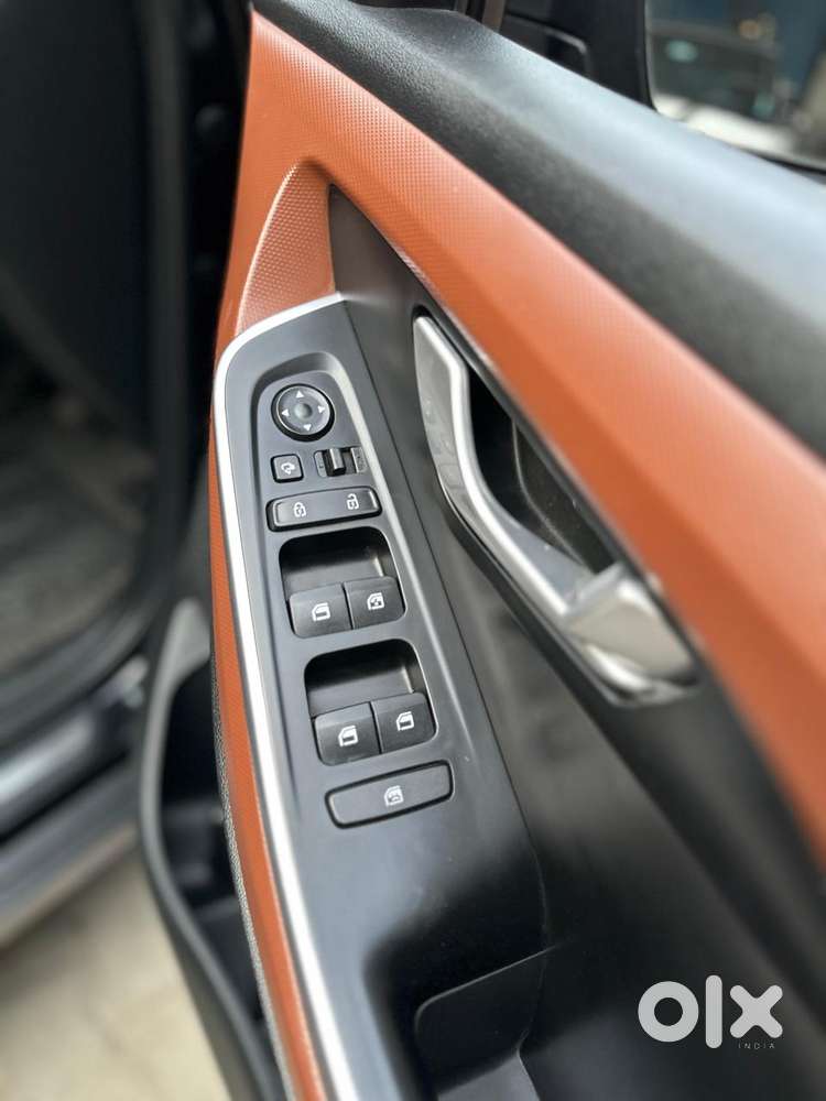 Hyundai Alcazar 2.0 Prestige Exe Petrol 7 Str, 2022, Petrol