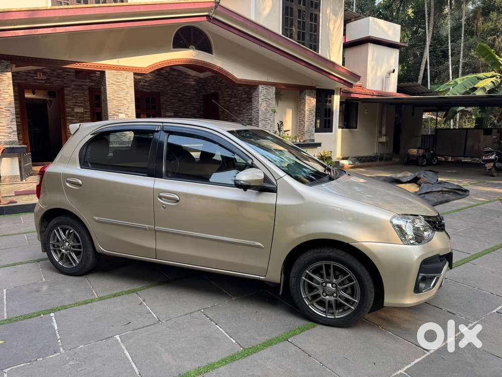 Very Well Maintained And Showroom Service Only