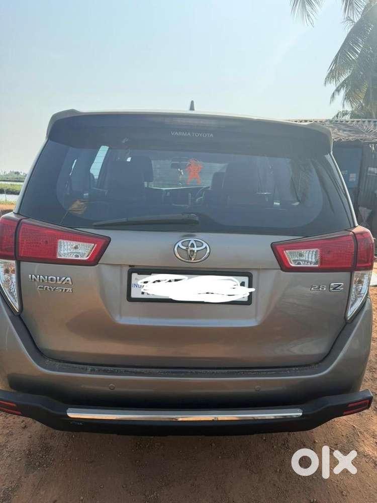 Toyota Innova Crysta 2018 Diesel Well Maintained