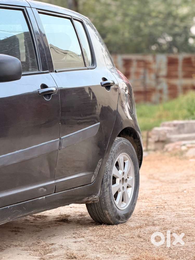 Maruti Suzuki Swift 2006 Petrol Well Maintained