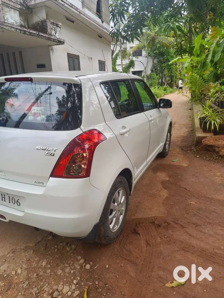 Maruti Suzuki Swift 2011 Petrol 48000 Km Driven
