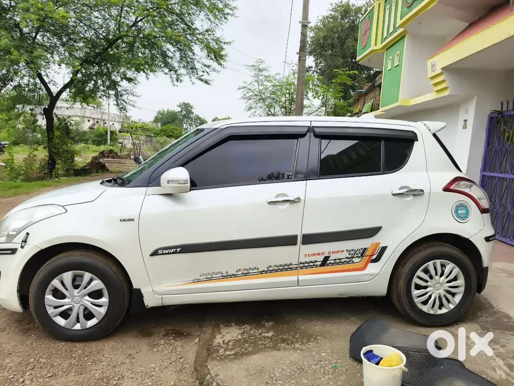 Swift Maruti Suzuki 2011 Petrol