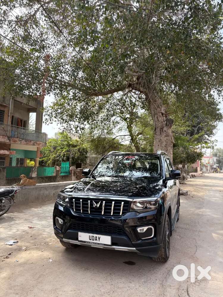 Mahindra Scorpio N Z2 Petrol Base To Top Modified