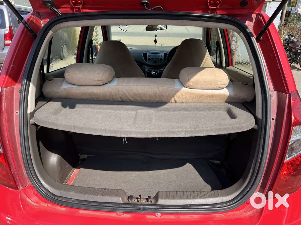 Hyundai I10 Sportz At, 2011, Petrol