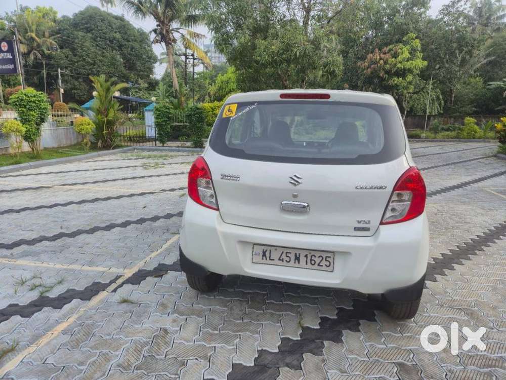 Maruti Suzuki Celerio 1.0 Vxi Amt, 2016, Petrol