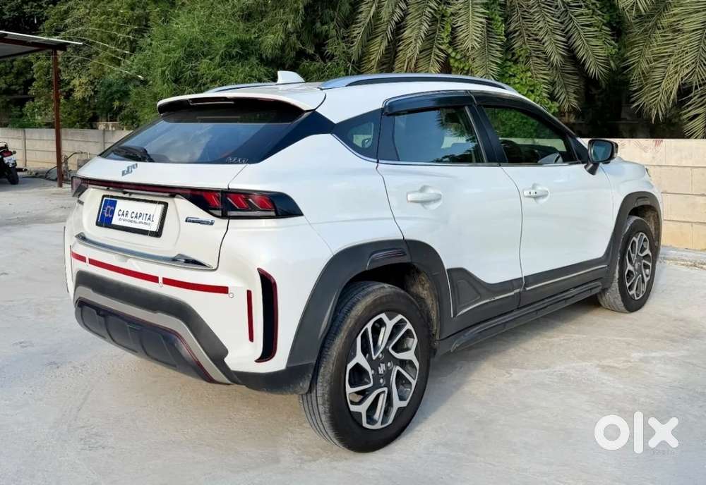 Maruti Suzuki Fronx Alpha 1.0l Turbo 6 At Dual Tone, 2025, Petrol