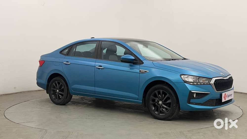 Skoda Slavia Ambition 1.0l Tsi At, 2022, Petrol
