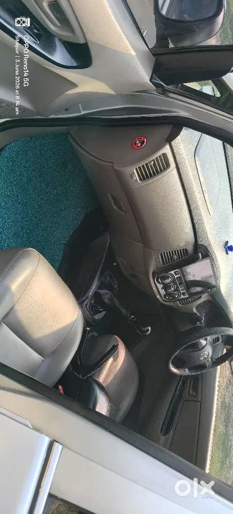 Toyota Innova G 2016 Diesel 87000 Km Driven