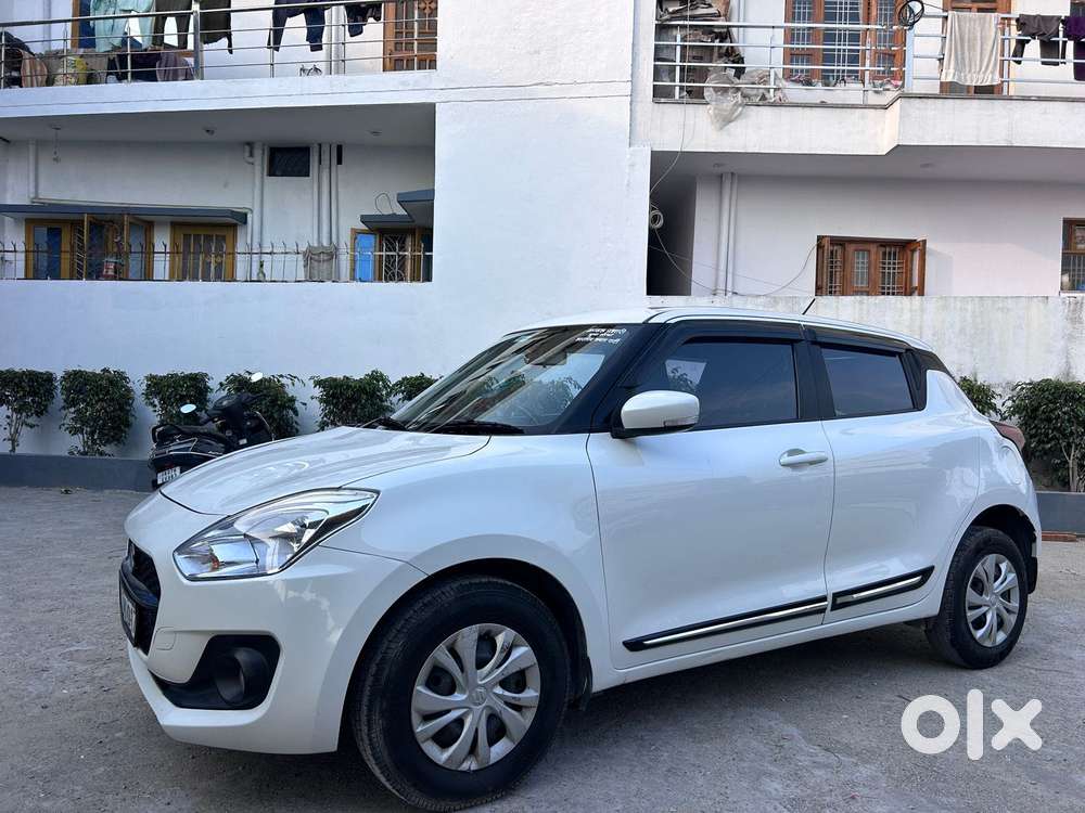 Maruti Suzuki Swift Vxi Optional, 2023, Petrol