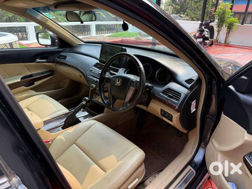 Honda Accord V6, 2010 Full Option, Automatic