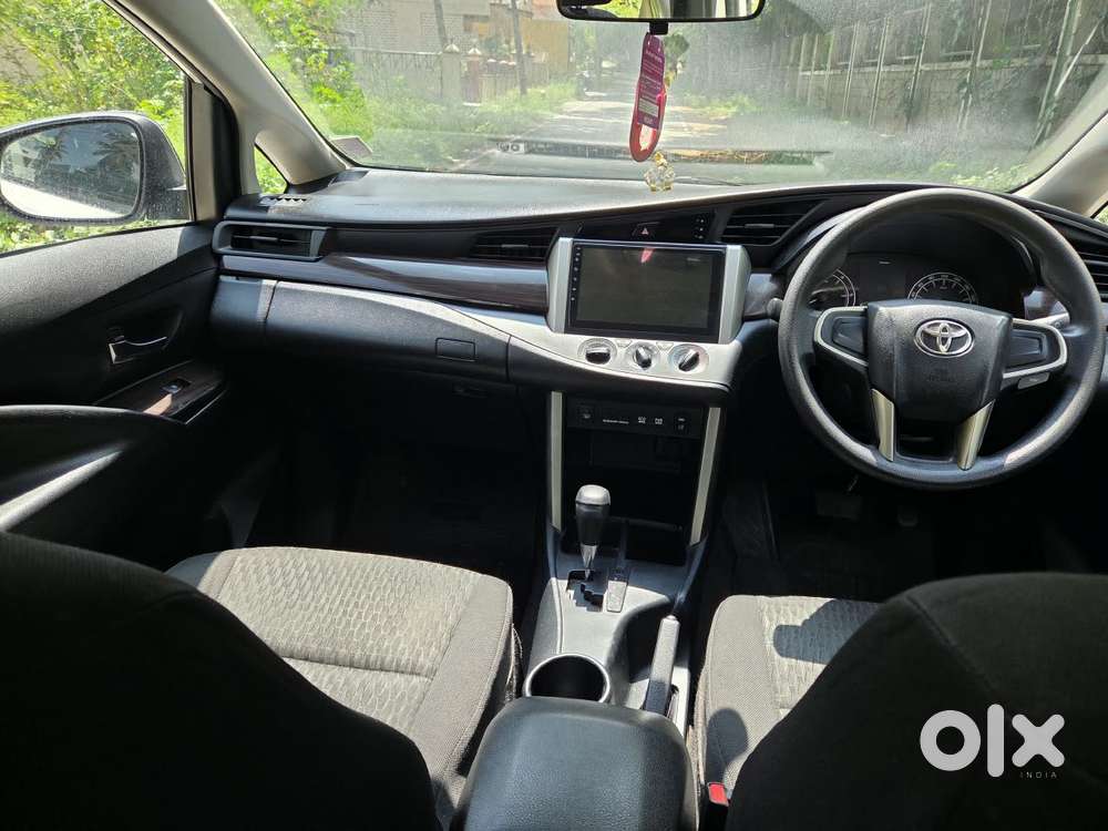 Toyota Innova Crysta 2.8 Gx At 7 Str, 2016, Diesel