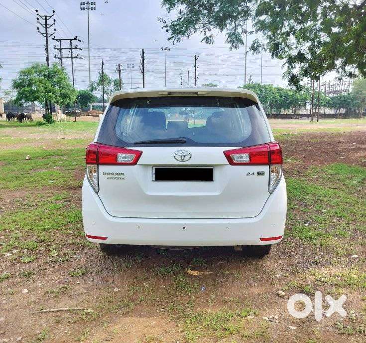 Toyota Innova Crysta [2020-ongoing] 2.4 Gx 8 Str, 2022, Diesel