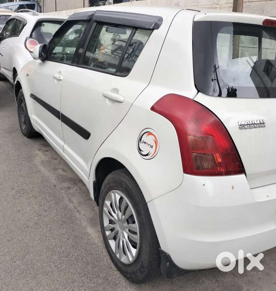 Maruti Suzuki Swift 2007 Petrol Manual