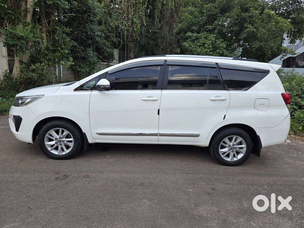 Toyota Innova Crysta 2.4 G Mt 7 Str, 2018, Diesel