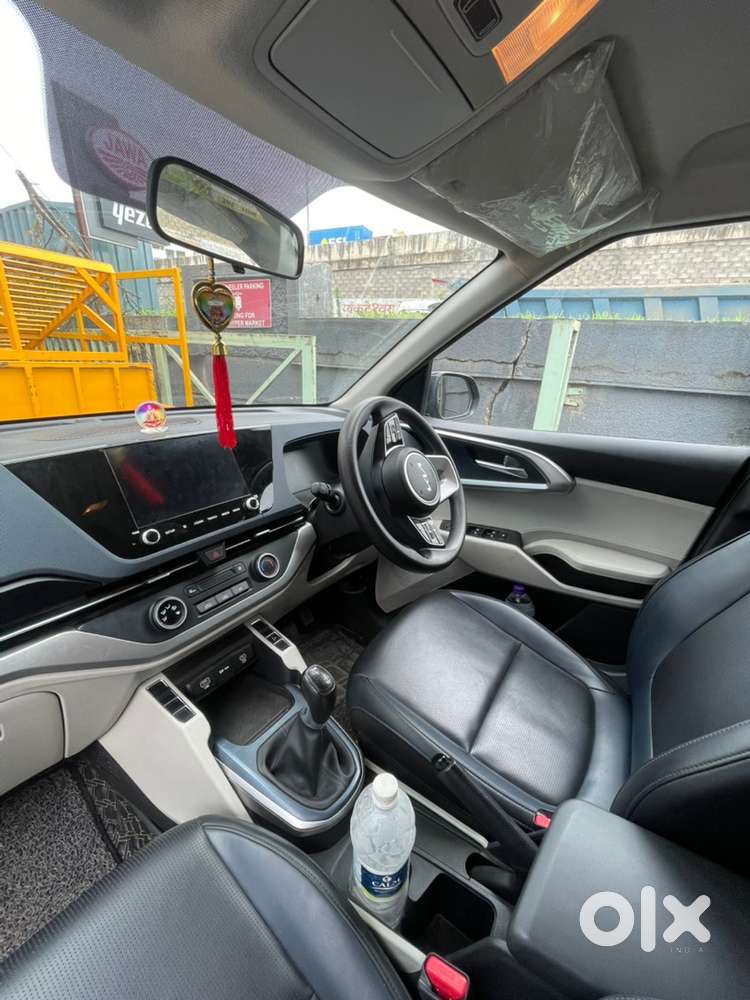 Kia Carens Petrol Manual 2024