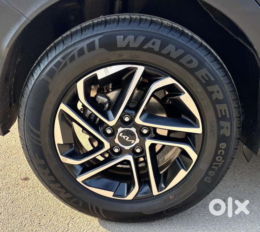 Kia Carens 1.5 Luxury Plus Diesel At 6 Str, 2022, Diesel