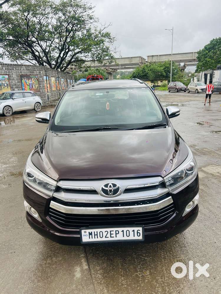 Toyota Innova Crysta 2.8 Zx At 7 Seater, 2017, Diesel