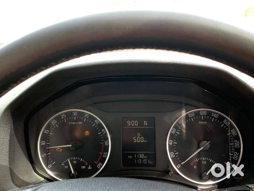 Skoda Laura 2011