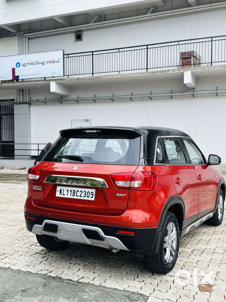 Maruti Suzuki Brezza Zdi+ Dual Tone, 2016, Diesel