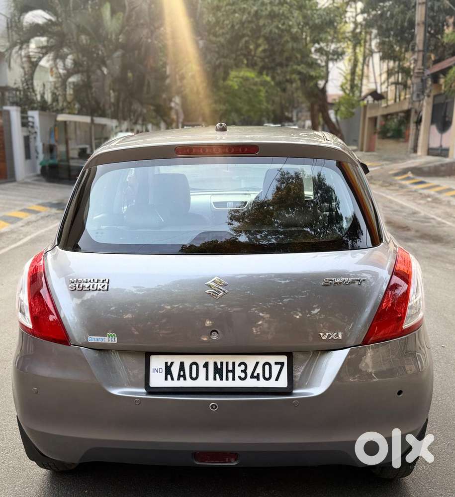 Maruti Suzuki Swift Vxi + Manual, 2013, Petrol