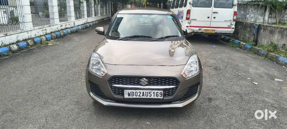Maruti Suzuki Swift Vxi Optional, 2023, Petrol