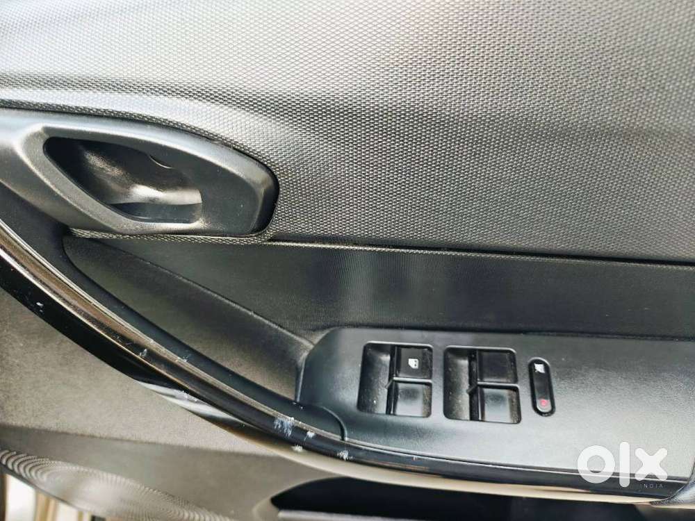 Tata Tiago Nrg 1.2 Xt Mt, 2017, Petrol